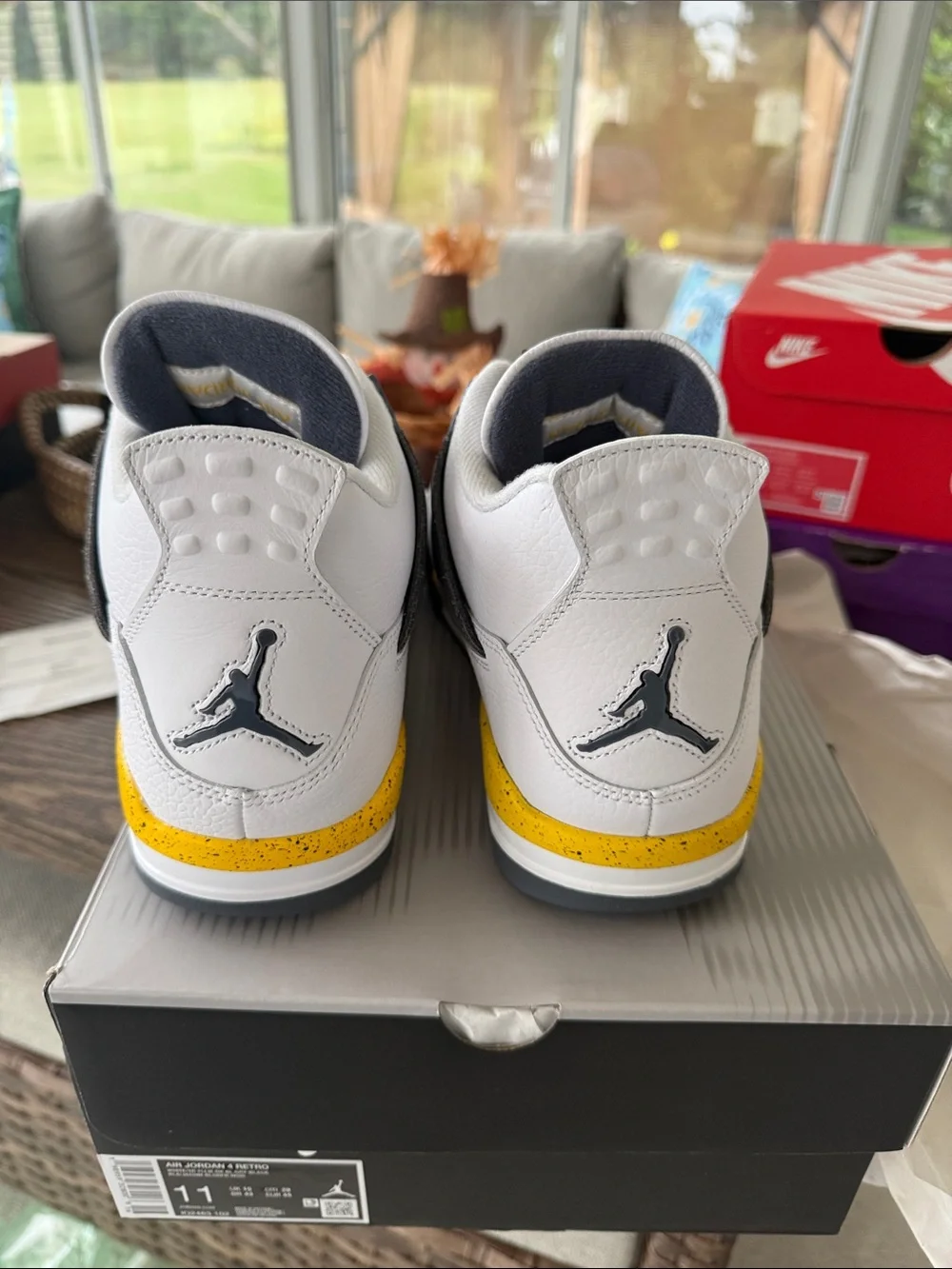 Jordan 4
